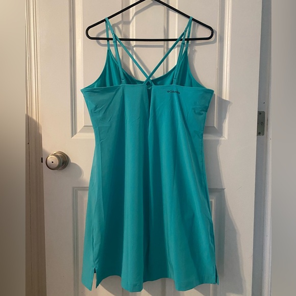 Columbia Active Dress with Built In Shorts and Bra, Women’s L, NWOT - Picture 2 of 7
